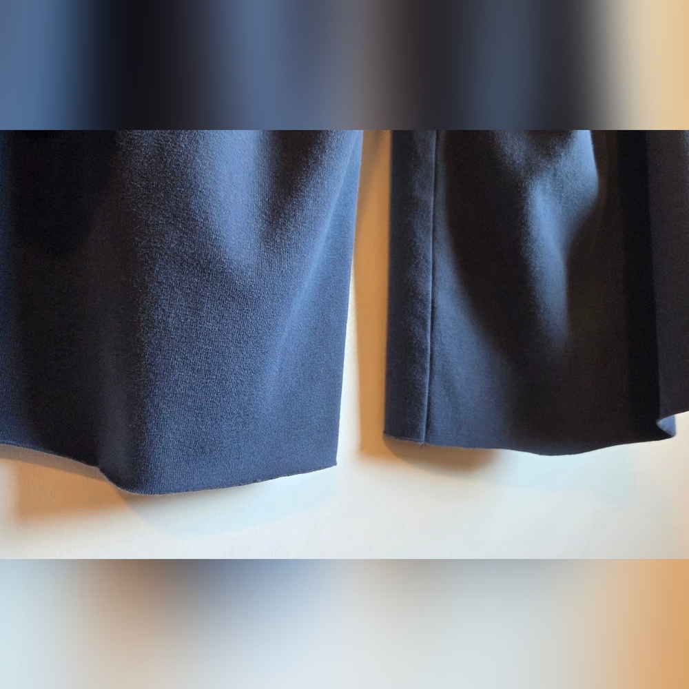 Yogi Navy Blue Embellished Hoodie and Short Set Sz S/M - Picture 14 of 14